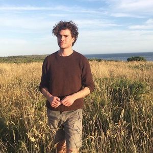 Meet your Posher, Carly